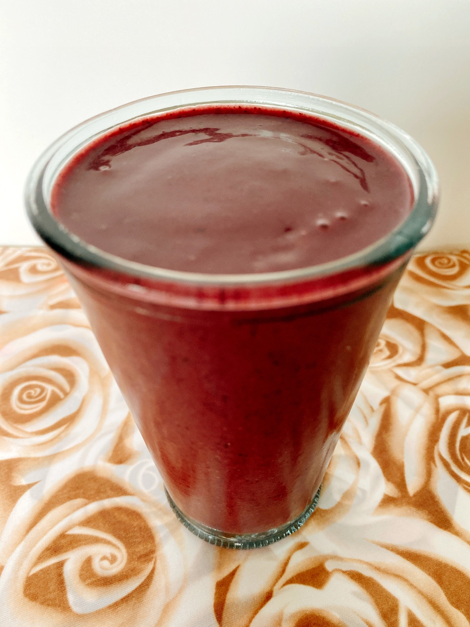 Açai smoothie met açai puree a Vegan Voyage