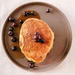 vegan matcha pancakes recept met ahornsiroop