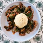 vegan stoofpot met paddenstoelen
