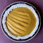 zoete vegan pompoentaart kokosslagroom