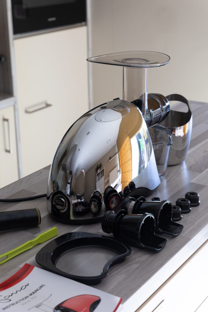 beste slowjuicer voor gember Omega Sana