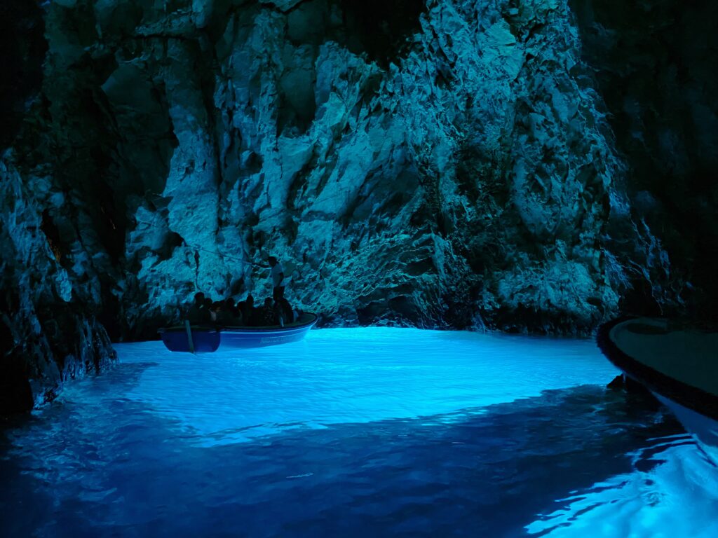 Kroatië zonder auto Blue Cave