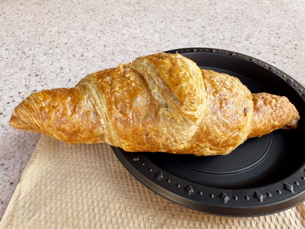 vegan in Universal Studios elderberry croissant